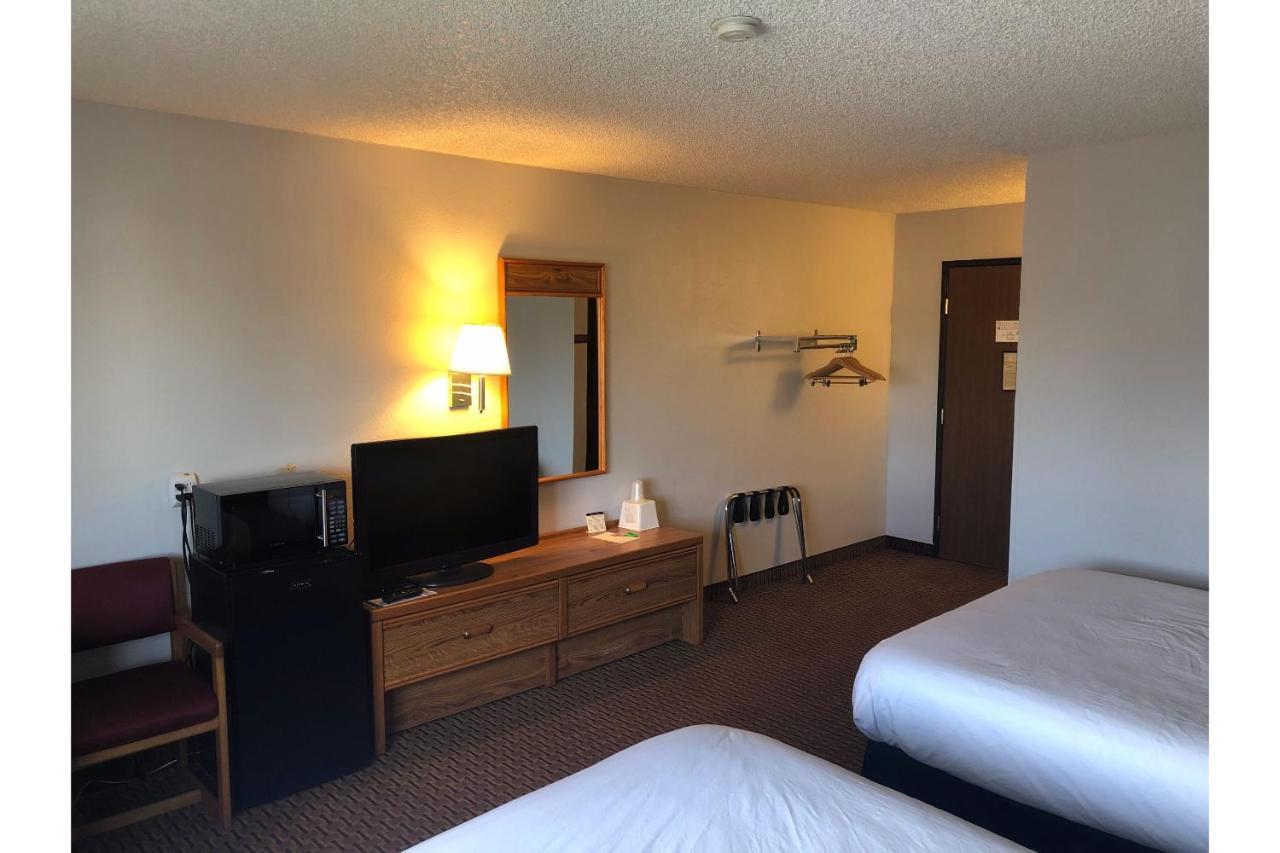 Oyo Hotel Glendive - Yellowstone River Exterior foto